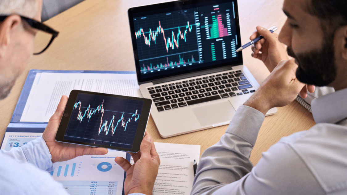 Brokers with Technical Analysis